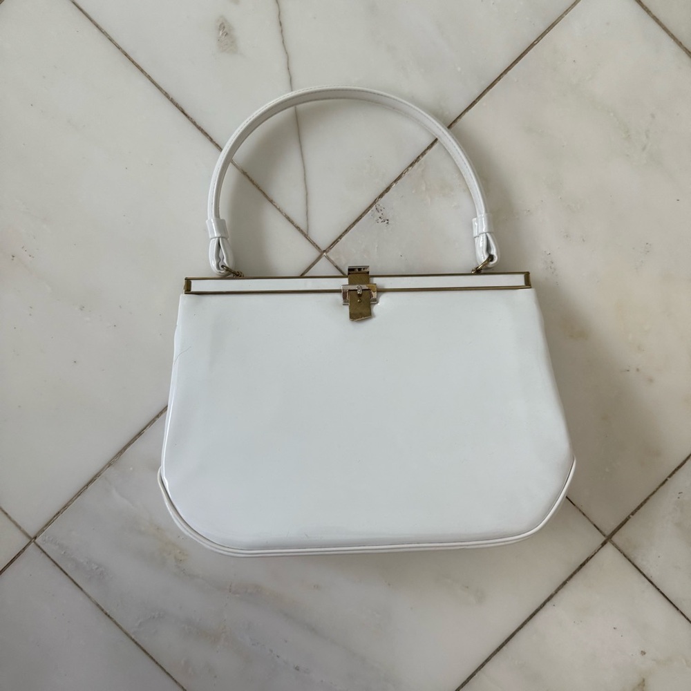 Vintage L&M Lowy and Mund White Shoulder Bag with Gold Clasp